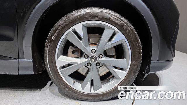 Audi Q4 e-tron 40 Premium