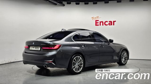 BMW 3-Series 320d Luxury