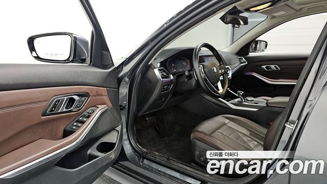 BMW 3-Series 320d Luxury