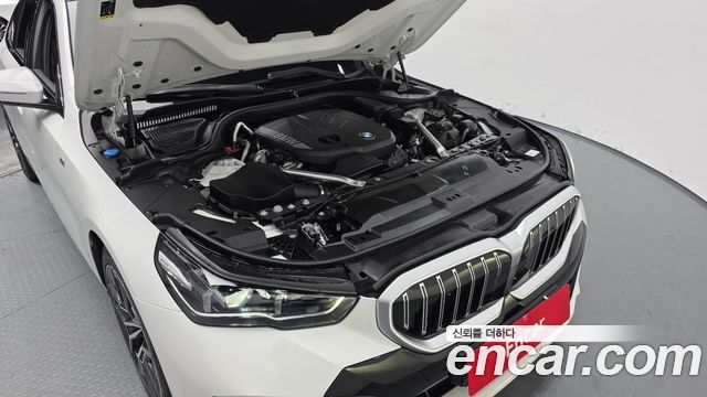 BMW 5-Series 523d M Sport