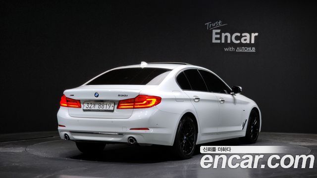 BMW 5-Series 530i xDrive Luxury Plus