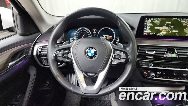 BMW 5-Series 530i xDrive Luxury Plus