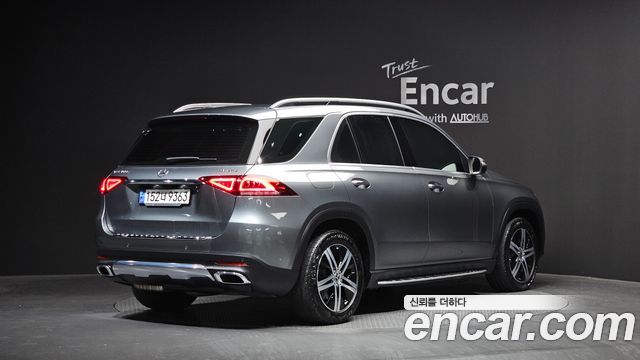 Mercedes-Benz GLE-Class GLE300d 4MATIC