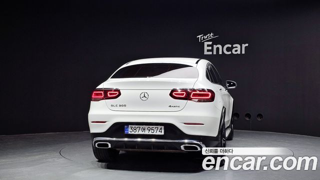 Mercedes-Benz GLC-Class GLC300 4MATIC Premium Coupe