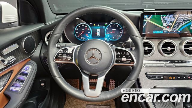 Mercedes-Benz GLC-Class GLC300 4MATIC Premium Coupe