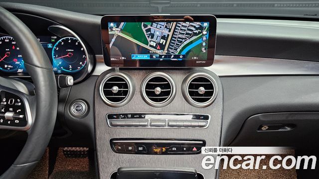 Mercedes-Benz GLC-Class GLC300 4MATIC Premium Coupe