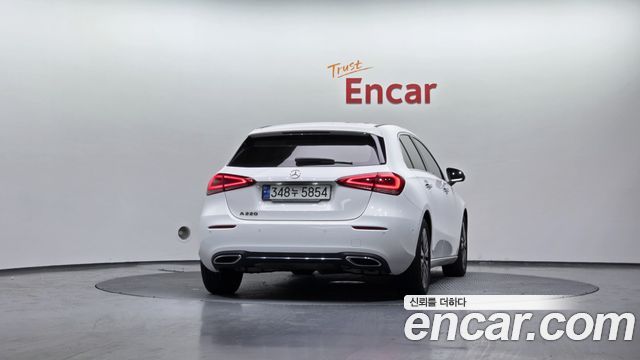 Mercedes-Benz A-Class A220 Hatchback