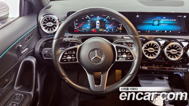 Mercedes-Benz A-Class A220 Hatchback