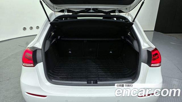 Mercedes-Benz A-Class A220 Hatchback