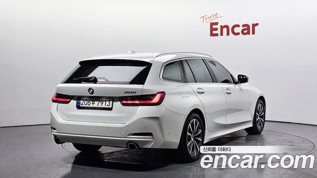 BMW 3-Series 320i Touring