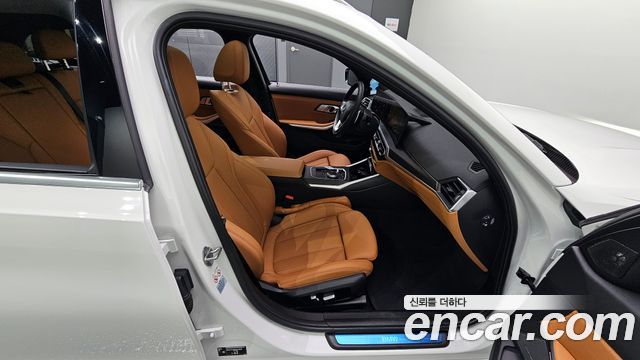 BMW 3-Series 320i Touring