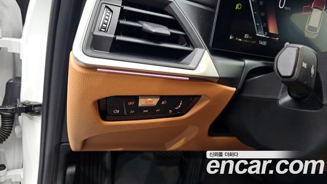 BMW 3-Series 320i Touring