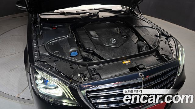 Mercedes-Benz S-Class Maybach S560 4MATIC