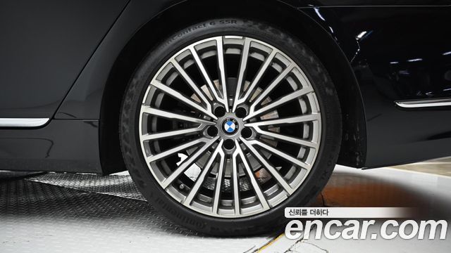 BMW 7-Series 740d xDrive Design Pure Excellence