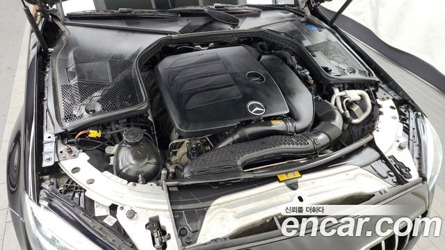 Mercedes-Benz C-Class C200