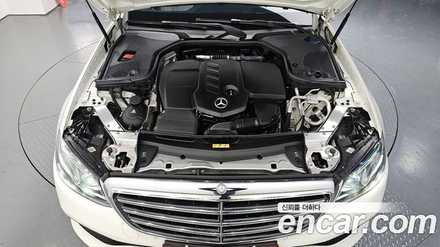 Mercedes-Benz E-Class E220d Exclusive