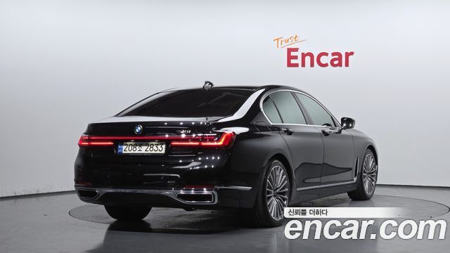 BMW 7-Series 740i Design Pure Excellence