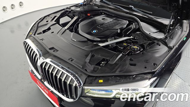 BMW 7-Series 740i Design Pure Excellence