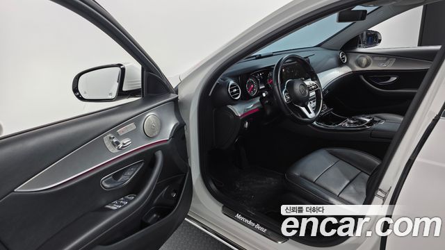 Mercedes-Benz E-Class E300 Avantgarde