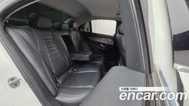 Mercedes-Benz E-Class E300 Avantgarde