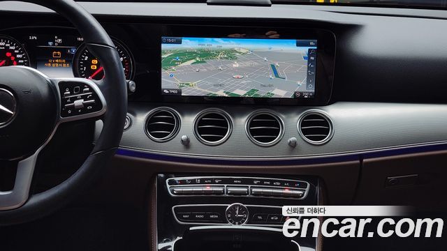 Mercedes-Benz E-Class E300 Avantgarde
