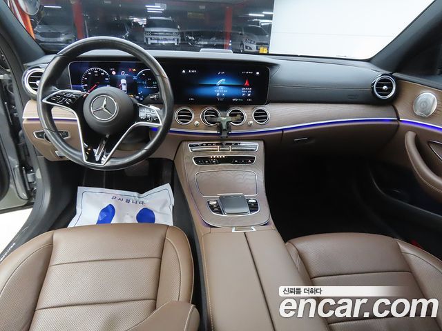 Mercedes-Benz E-Class E300e 4MATIC Exclusive