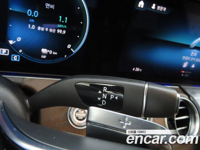 Mercedes-Benz E-Class E300e 4MATIC Exclusive