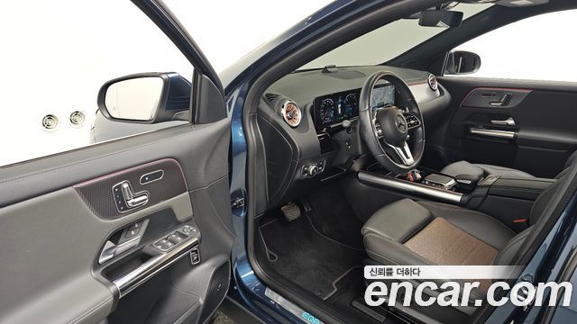 Mercedes-Benz EQA EQA250
