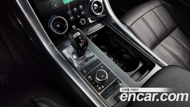 Land Rover Range Rover Sport 3.0 SDV6 HSE Dynamic