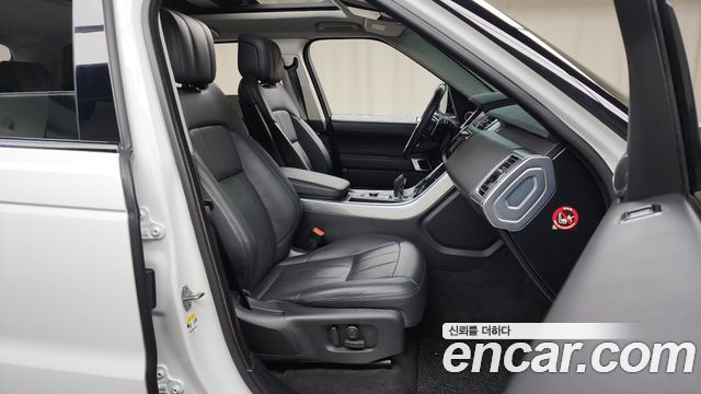 Land Rover Range Rover Sport 3.0 SDV6 HSE Dynamic