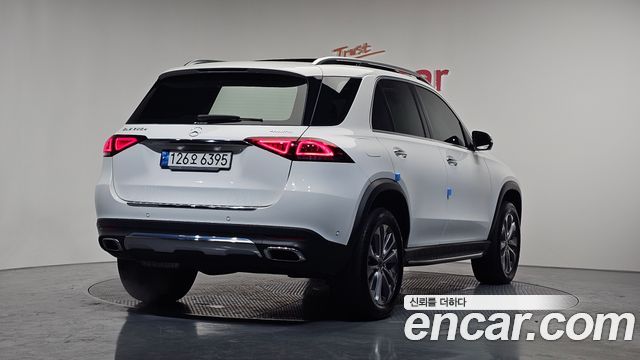 Mercedes-Benz GLE-Class GLE300d 4MATIC