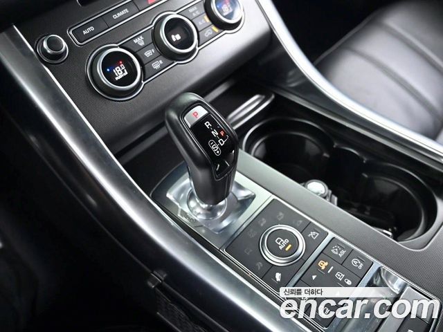 Land Rover Range Rover Sport 4.4 SDV8 HSE Dynamic