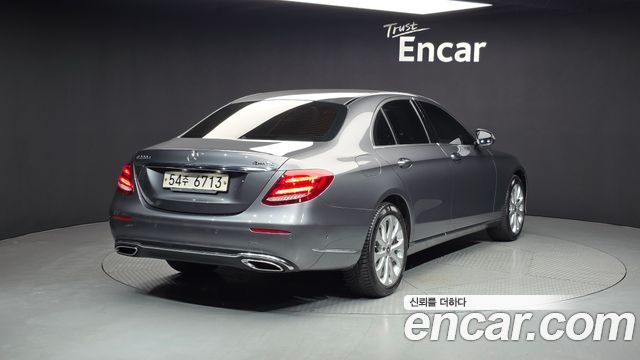 Mercedes-Benz E-Class E220d Exclusive