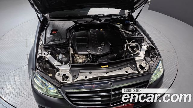 Mercedes-Benz E-Class E220d Exclusive