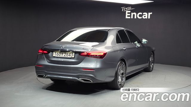 Mercedes-Benz E-Class E220d 4MATIC AMG Line