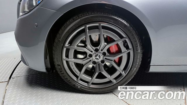 Mercedes-Benz E-Class E220d 4MATIC AMG Line