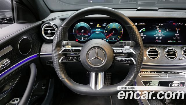 Mercedes-Benz E-Class E220d 4MATIC AMG Line