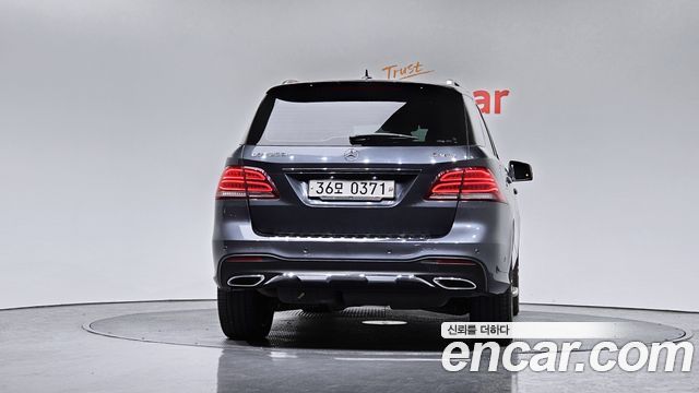 Mercedes-Benz GLE-Class GLE350 d 4MATIC