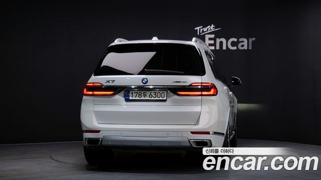 BMW X7 xDrive 40i Design Pure Excellence 6-Seater