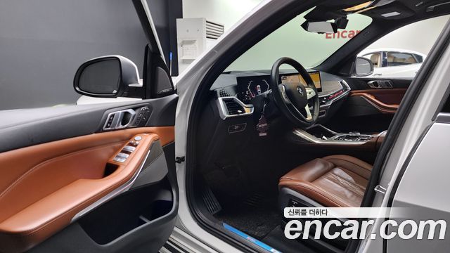 BMW X7 xDrive 40i Design Pure Excellence 6-Seater