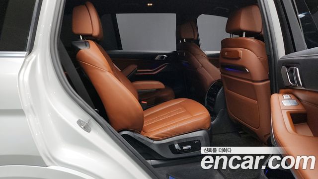 BMW X7 xDrive 40i Design Pure Excellence 6-Seater