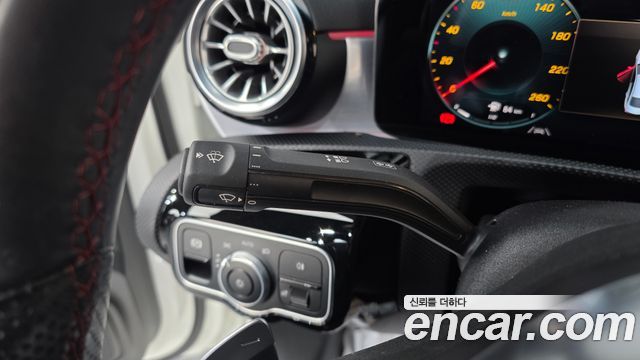 Mercedes-Benz CLA-Class CLA250 4MATIC