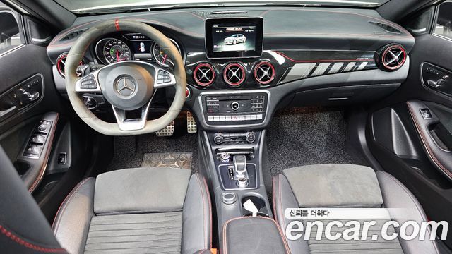 Mercedes-Benz GLA-Class GLA45 AMG 4MATIC