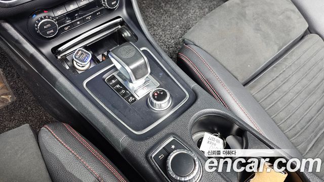 Mercedes-Benz GLA-Class GLA45 AMG 4MATIC