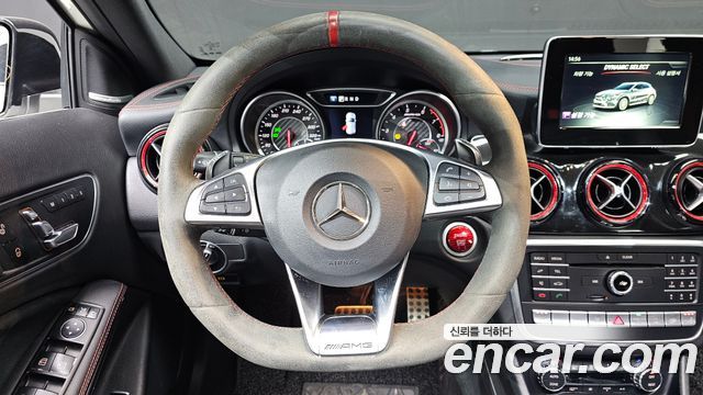Mercedes-Benz GLA-Class GLA45 AMG 4MATIC