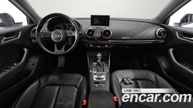 Audi Nyu A3 40 TFSI