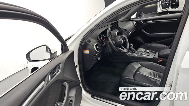 Audi Nyu A3 40 TFSI