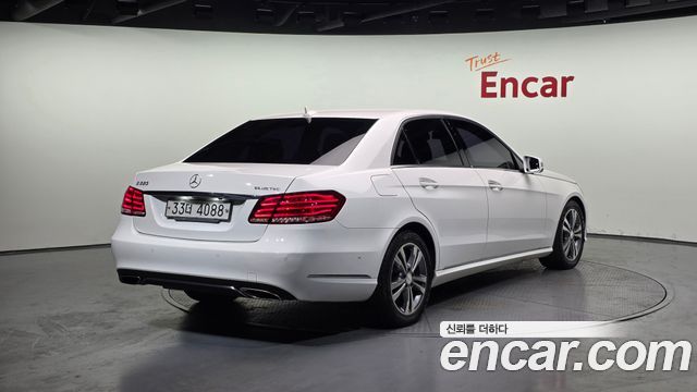 Mercedes-Benz E-Class E220 Bluetec Avantgarde