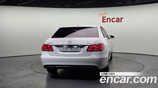 Mercedes-Benz E-Class E220 Bluetec Avantgarde
