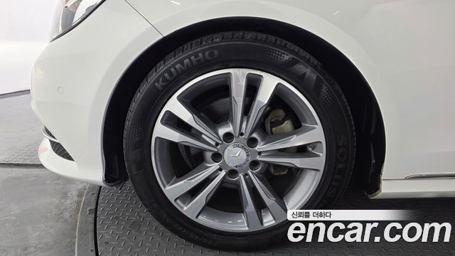 Mercedes-Benz E-Class E220 Bluetec Avantgarde